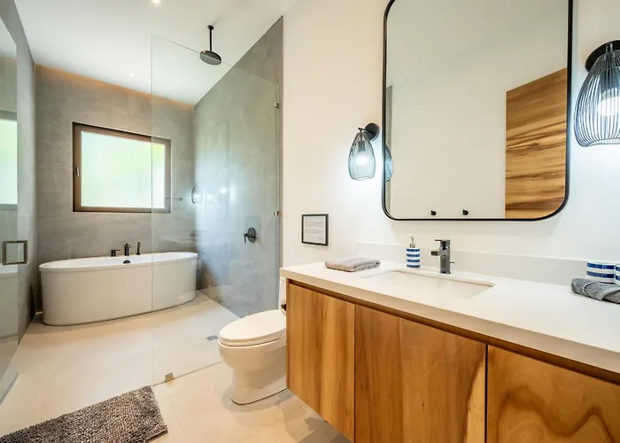 Casa Cheetah Gated Luxury With
