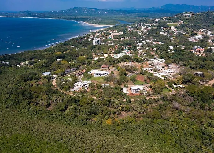 Casa Cheetah Gated Luxury With Tamarindo